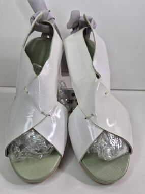 Nora Lozza Women's White Patent Leather Peep-Toe Heels